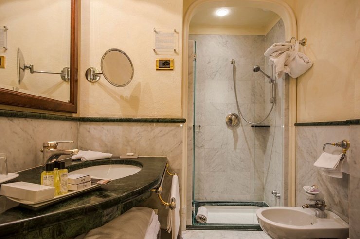 Classic double room art hotel commercianti bologna Classic double room art hotel commercianti bologna