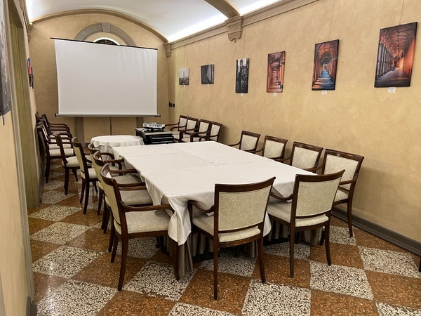 Sala del pozzo  Art Hotel Commercianti Bologna