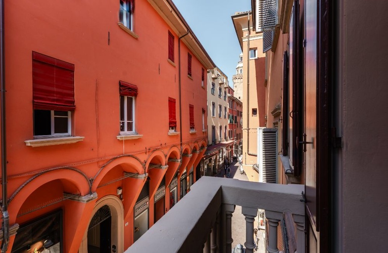 Art studio apartment  Art Hotel Commercianti Bologna