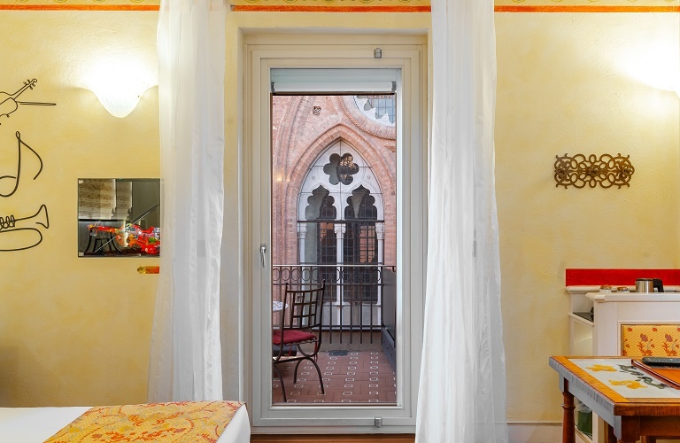 Deluxe double room with terrace  Art Hotel Commercianti Bologna