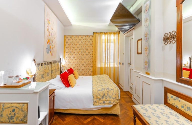 Classic double room  Art Hotel Commercianti Bologna