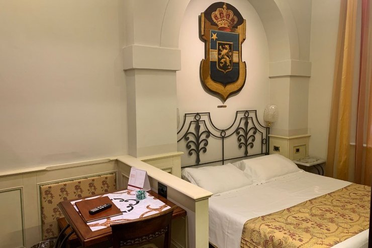 Classic double room art hotel commercianti bologna Classic double room art hotel commercianti bologna