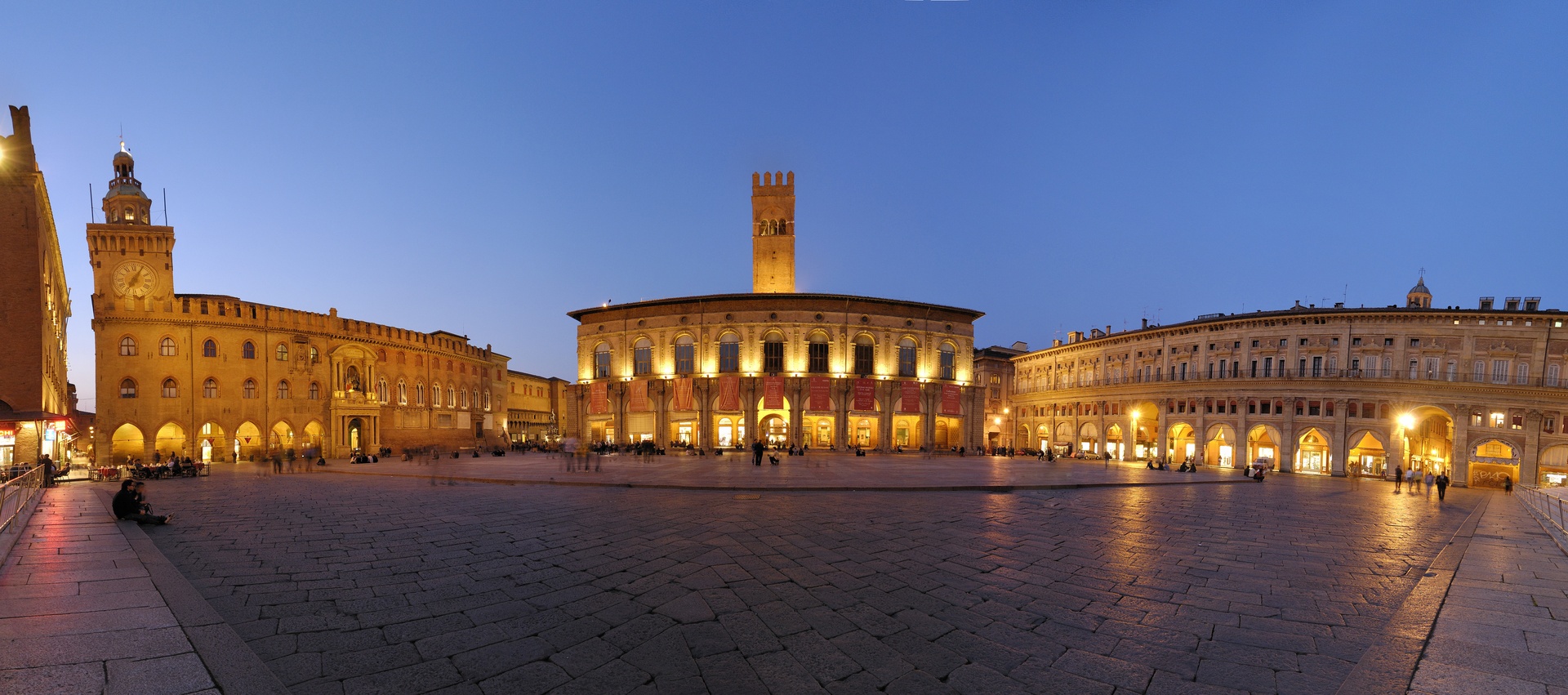 Piazza maggiore  Art Hotel Commercianti Bologna