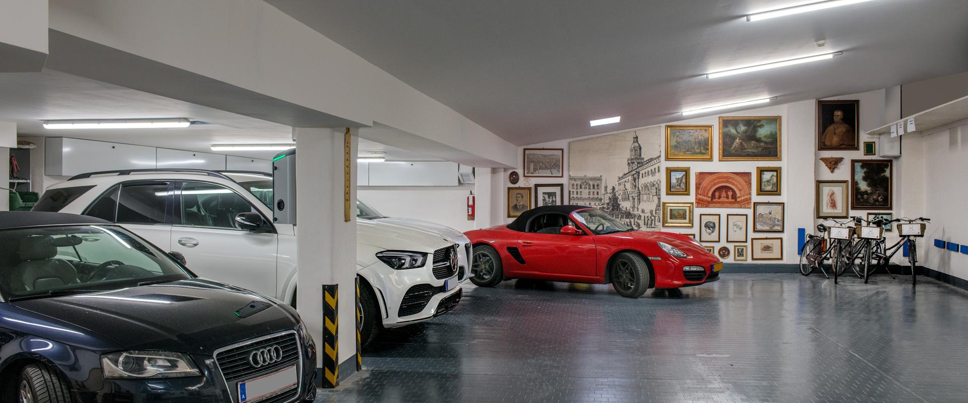 OUR GARAGE: HEADED TOWARDS A MORE SUSTAINABLE FUTURE Art Hotel Commercianti Bologna OUR GARAGE: HEADED TOWARDS A MORE SUSTAINABLE FUTURE Art Hotel Commercianti Bologna