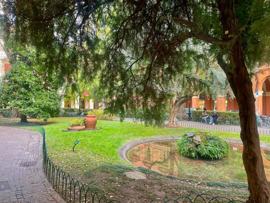 GREEN OASIS IN THE SOUL OF BOLOGNA  Art Hotel Commercianti Bologna GREEN OASIS IN THE SOUL OF BOLOGNA  Art Hotel Commercianti Bologna